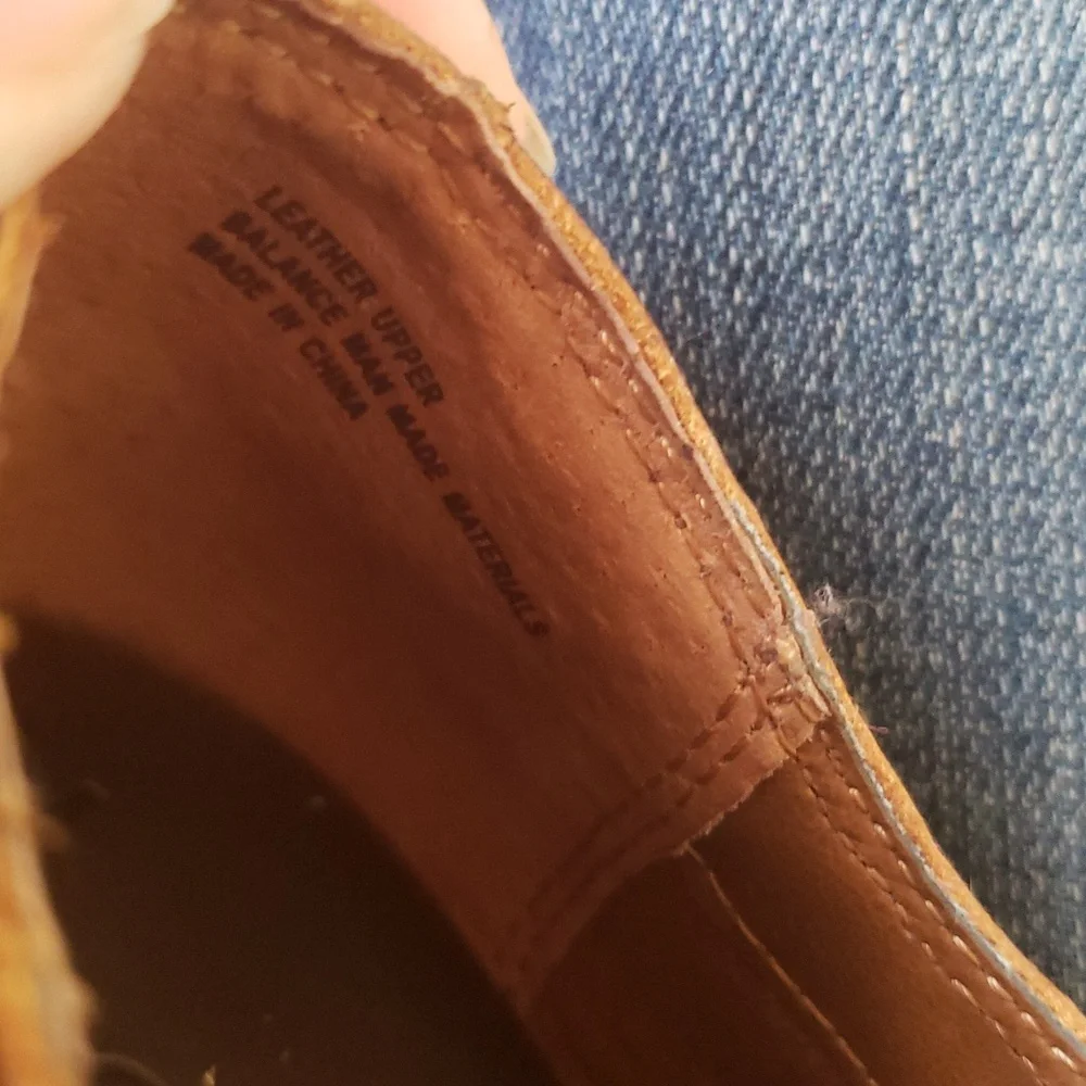 BØC Brown Leather Two Buckle Booties Size 8.5